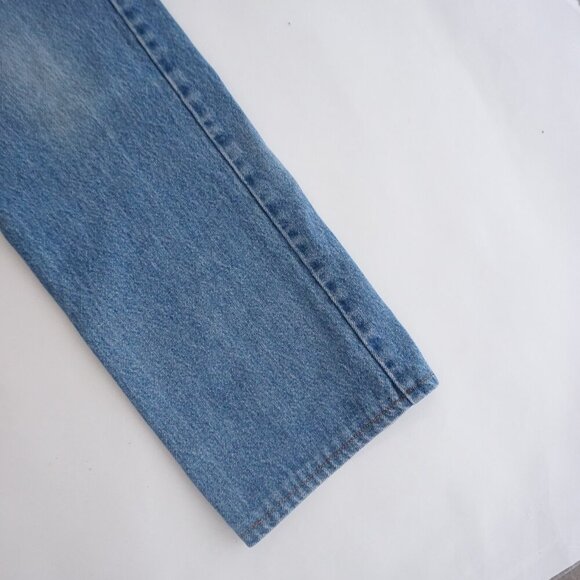 Vintage '90s Tommy Hilfiger Mid Wash Straight Leg Blue Denim Jeans Size 32 - Picture 4 of 16